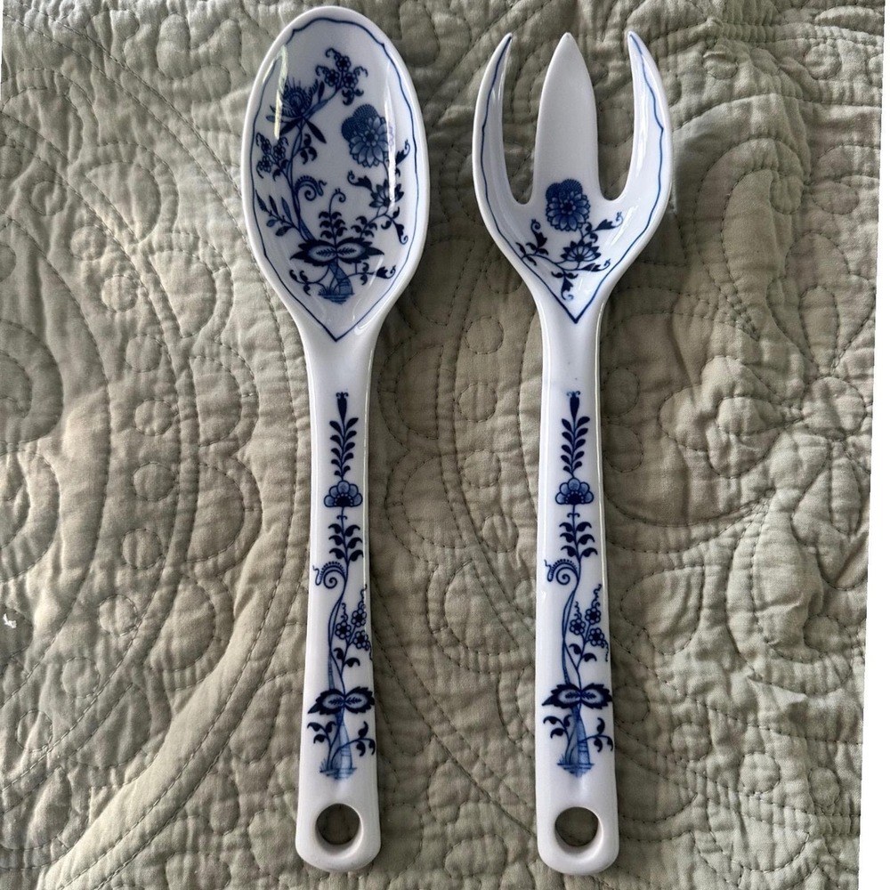 Blue Danube Onion Pattern Porcelain Salad Serving Set Spoon and Fork Japan